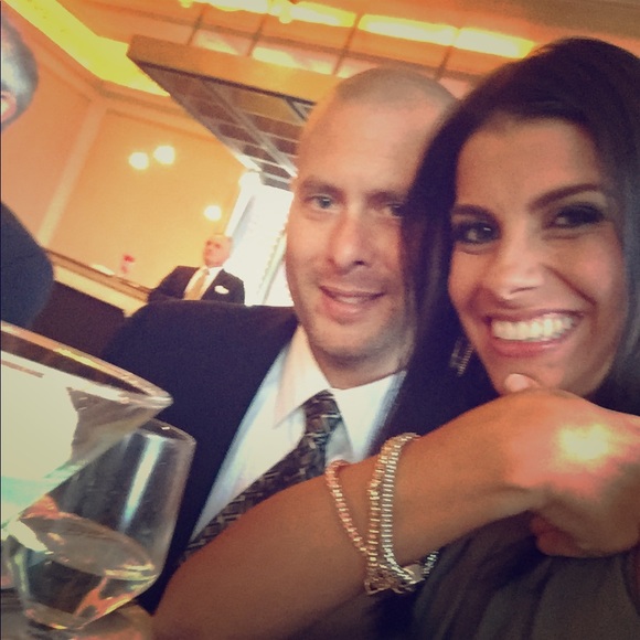 5️⃣ ⭐️ top seller ! Meet your Posher, Cynthia - Picture 3 of 4